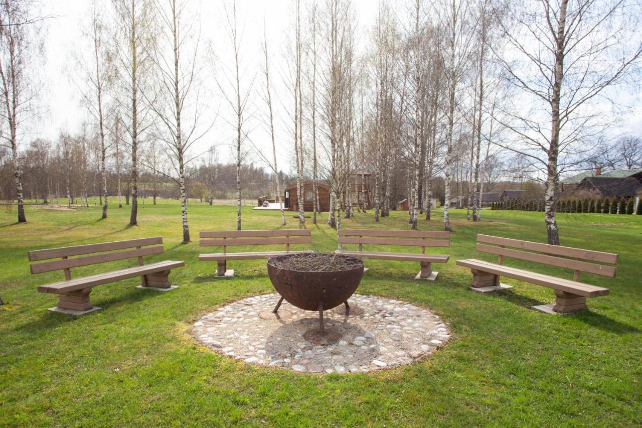 Brivdienu Maja-Lauvas Licis Rūjiena Exteriér fotografie